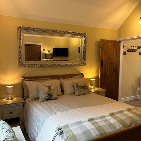 צ'יפנהאם Mulberry House Farm Mulberry Lodge מראה חיצוני תמונה