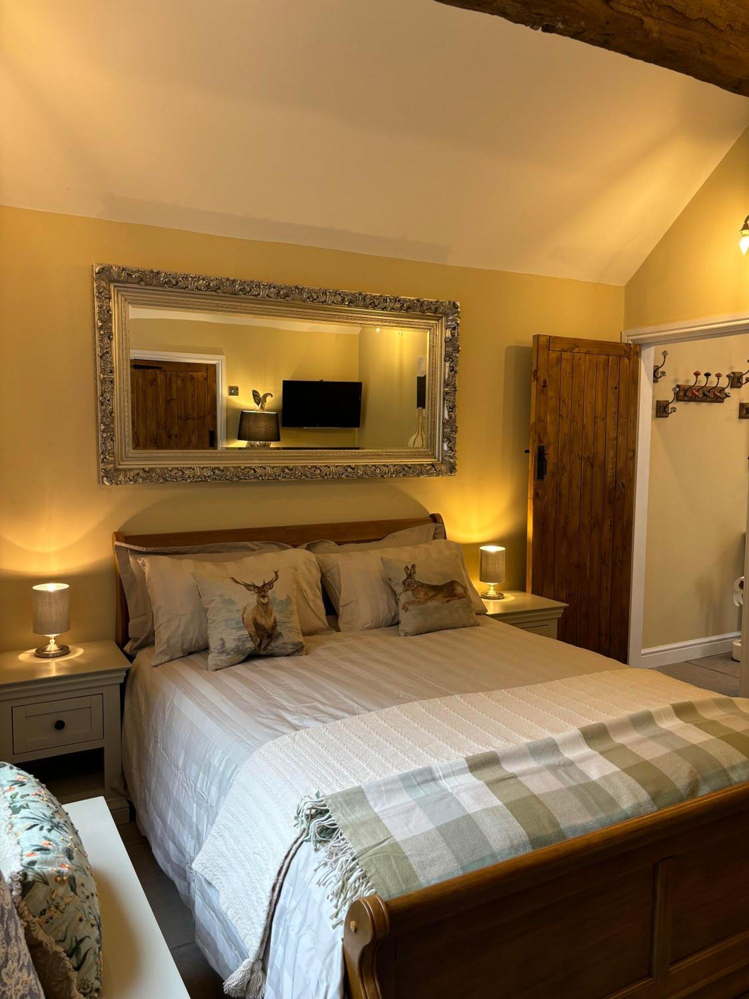 צ'יפנהאם Mulberry House Farm Mulberry Lodge מראה חיצוני תמונה